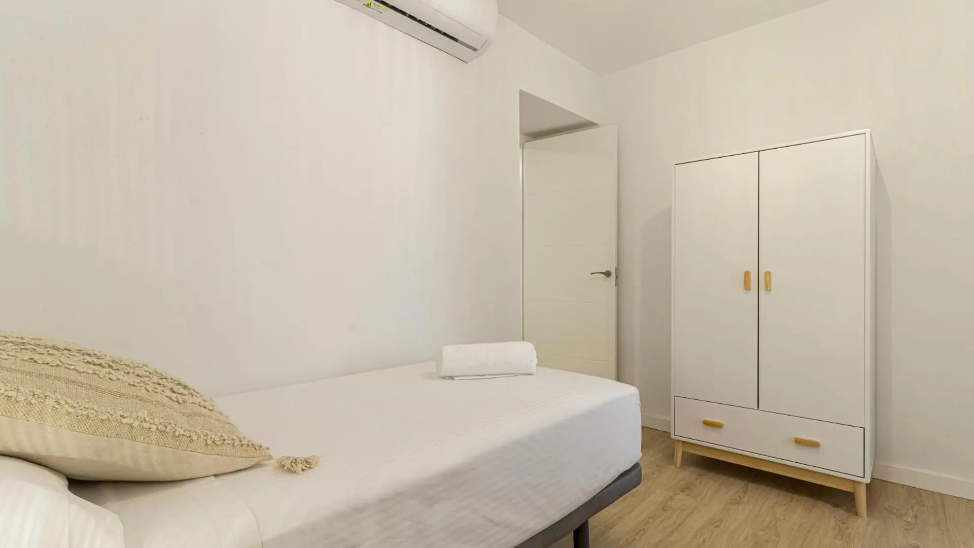 Allo Apartments Morenos III Bajo A Centro 2 Habitaciones Jerez de la Frontera Spanien