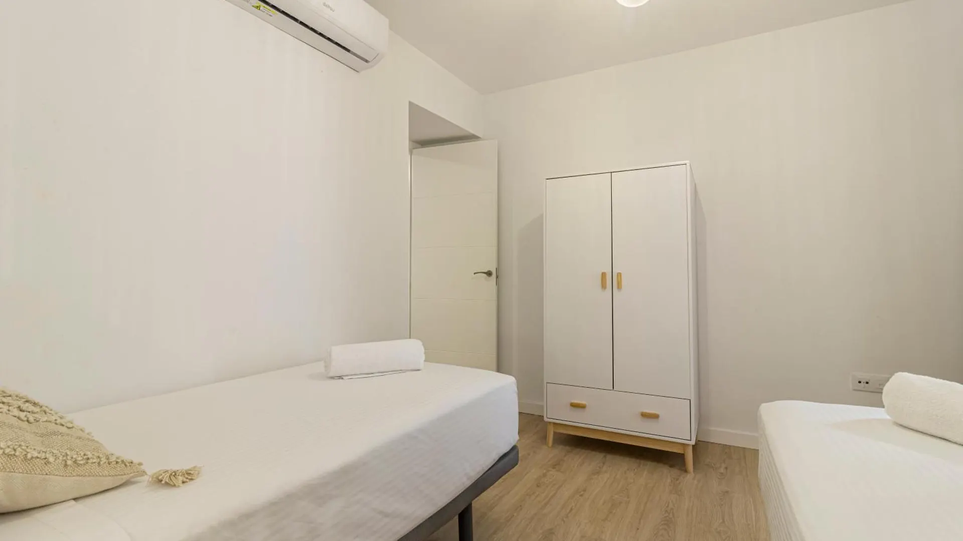 Allo Apartments Morenos III Bajo A Centro 2 Habitaciones Jerez de la Frontera Spain